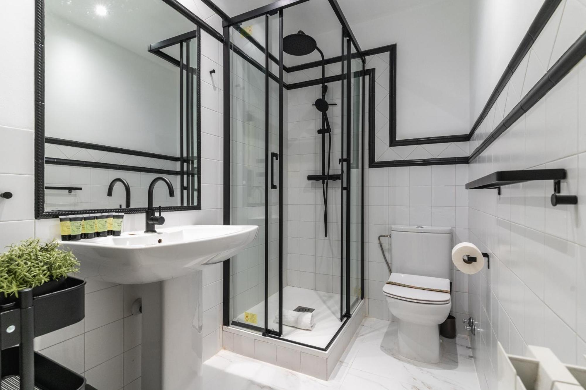 Spacious Modern-3Bedrooms 2Bathrooms-Plaza Mayor Madrid Esterno foto