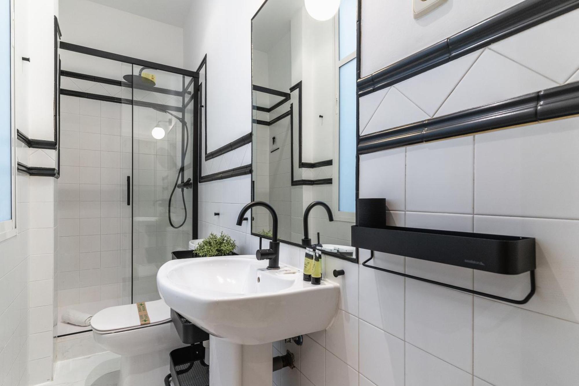 Spacious Modern-3Bedrooms 2Bathrooms-Plaza Mayor Madrid Esterno foto