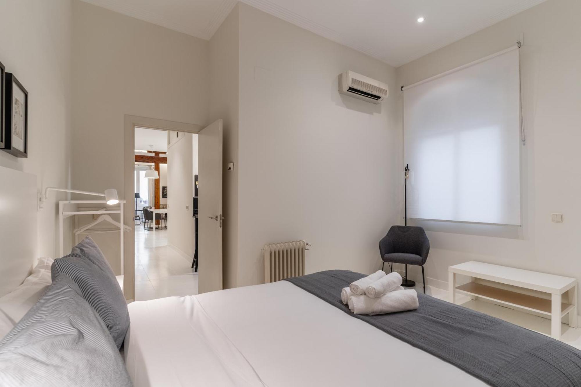 Spacious Modern-3Bedrooms 2Bathrooms-Plaza Mayor Madrid Esterno foto